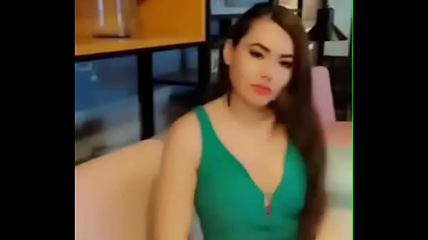 Boliviana caliente cogiendo en su cuarto
